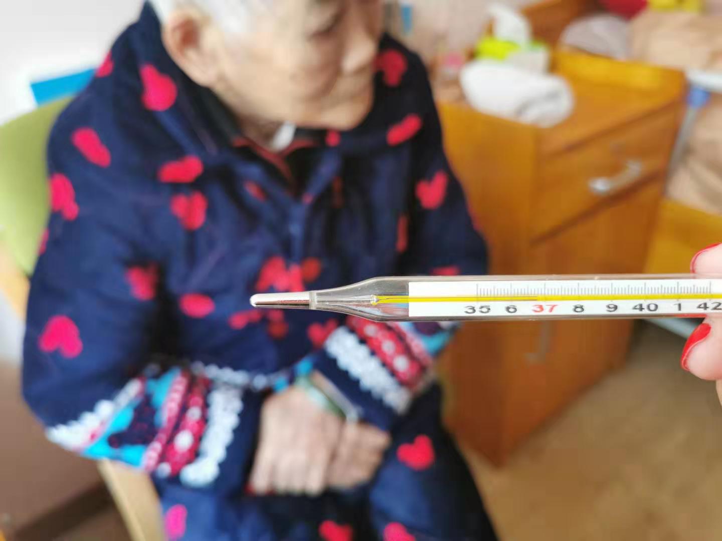 湖南發(fā)展養(yǎng)老無(wú)接觸服務(wù)：陪伴不同，愛(ài)相同！